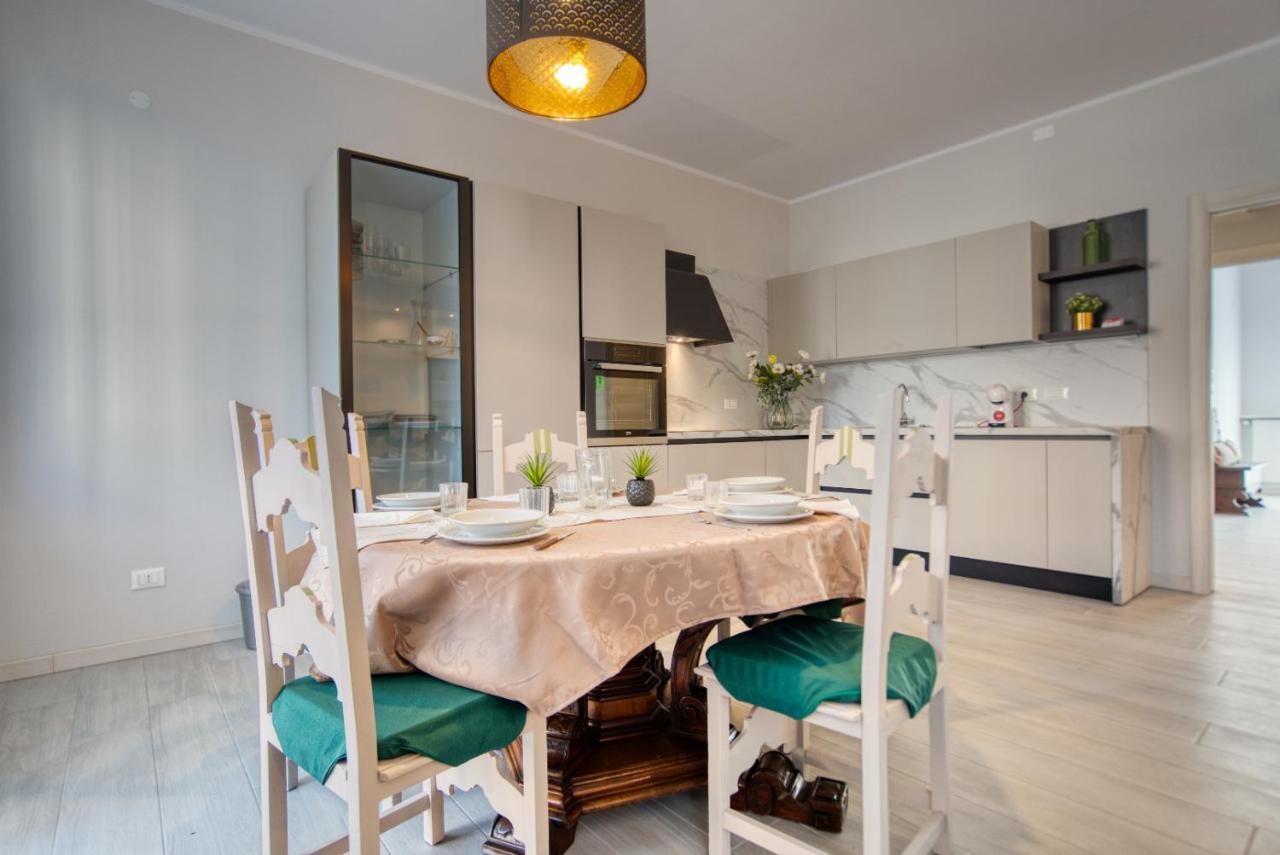 Caseospitali - Casa Janas, Elegante Trilocale Per 5 In Zona Centrale Mediolan Zewnętrze zdjęcie